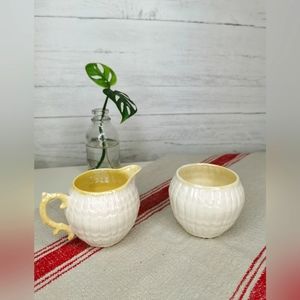 Belleek Vintage Creamer & Sugar Bowl 6th Mark Circa 1965-1980